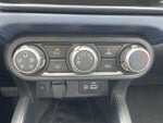 2025 Versa Thumbnail 33