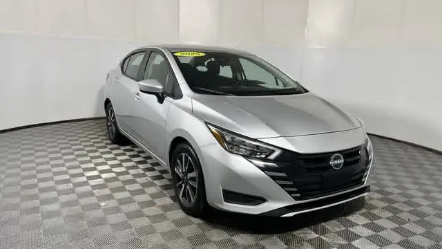 2025 Nissan Versa SV