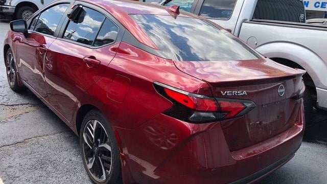2025 Nissan Versa SR