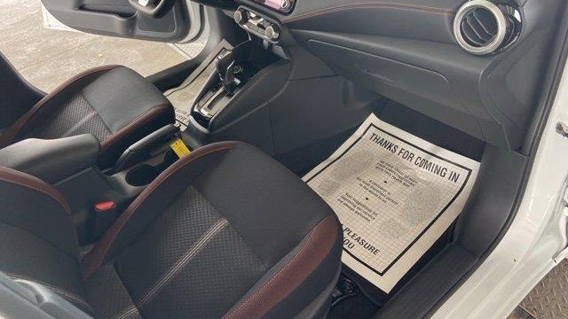 2025 Nissan Versa SR