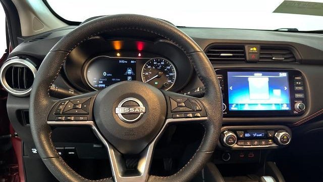 2023 Nissan Versa SR