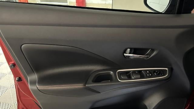 2023 Nissan Versa SR