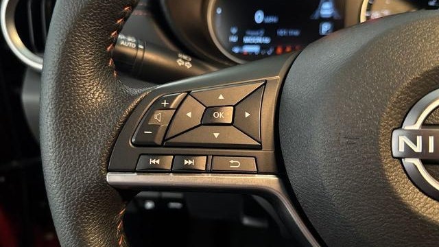 2023 Nissan Versa SR