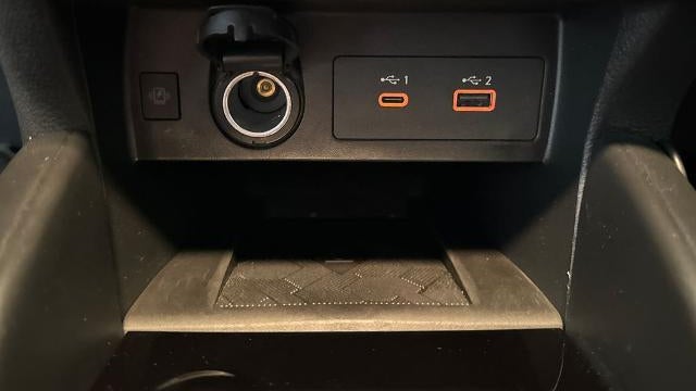 2023 Nissan Versa SR