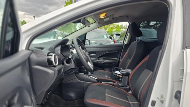 2025 Nissan Versa SR