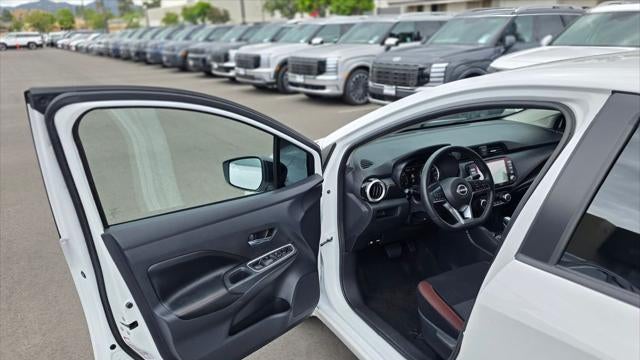 2025 Nissan Versa SR