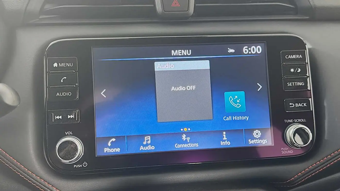 2025 Nissan Versa SR