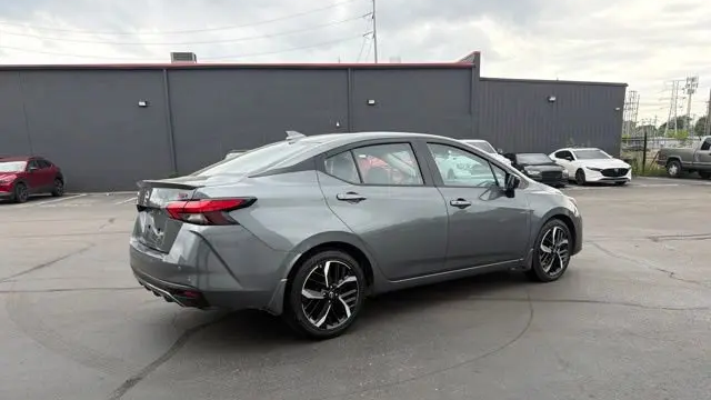 2025 Nissan Versa SR