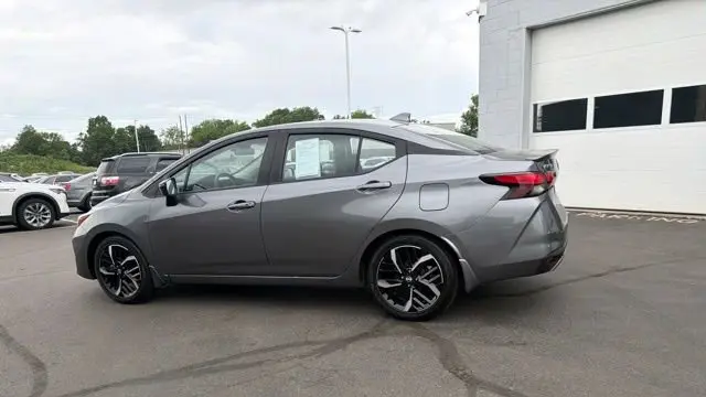 2025 Nissan Versa SR