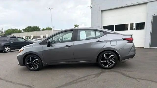 2025 Nissan Versa SR