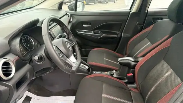 2025 Nissan Versa SR