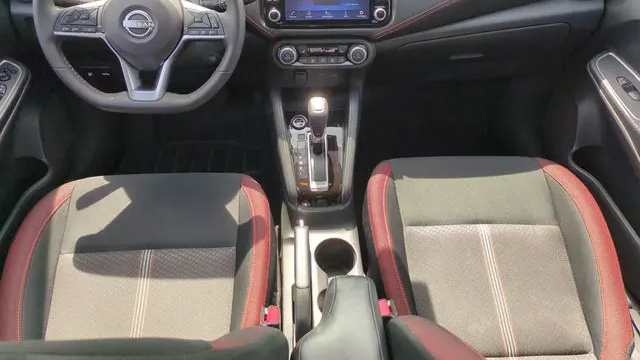 2023 Nissan Versa SR