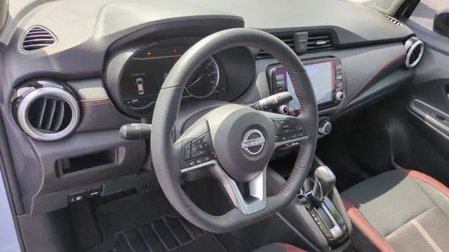 2023 Nissan Versa SR