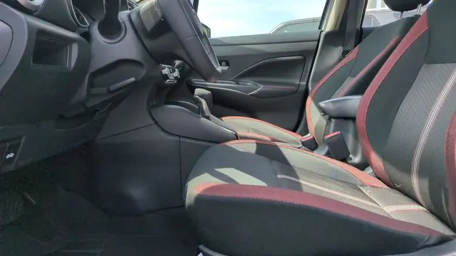 2023 Nissan Versa SR