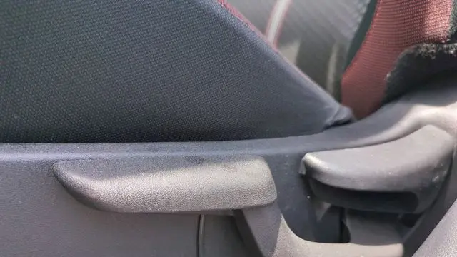 2023 Nissan Versa SR