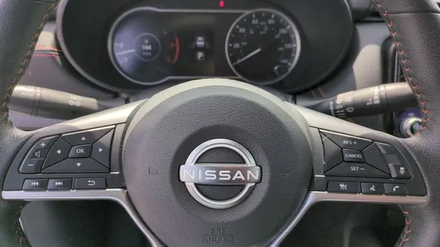 2023 Nissan Versa SR