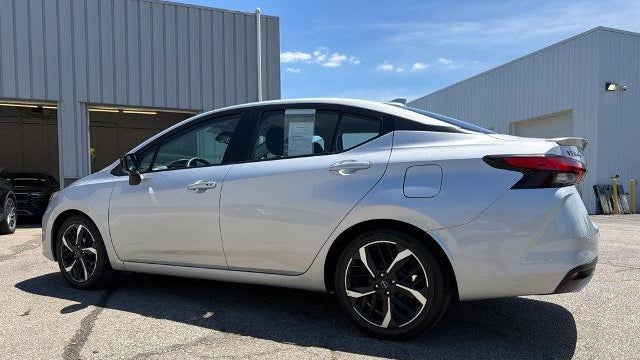 2024 Nissan Versa SR