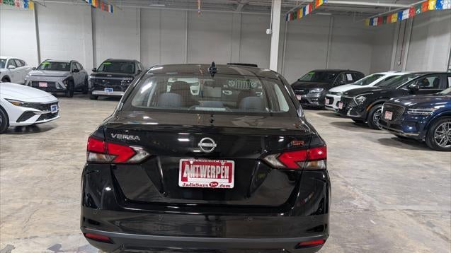 2023 Nissan Versa SR