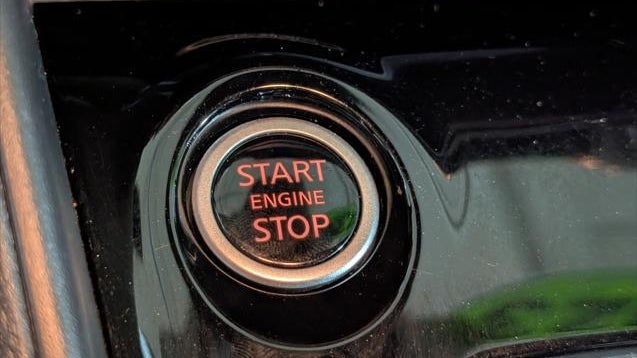 2023 Nissan Versa SR