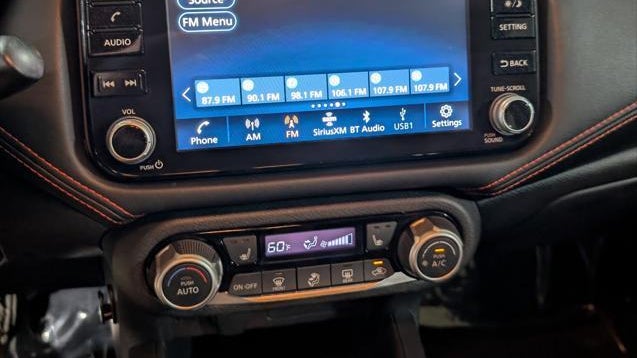 2023 Nissan Versa SR