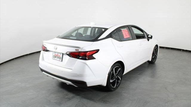 2025 Nissan Versa SR