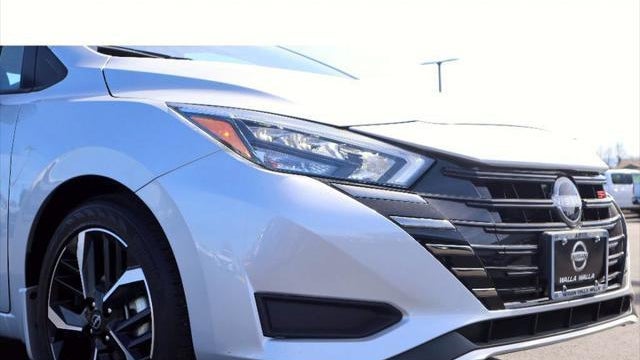 2025 Nissan Versa SR