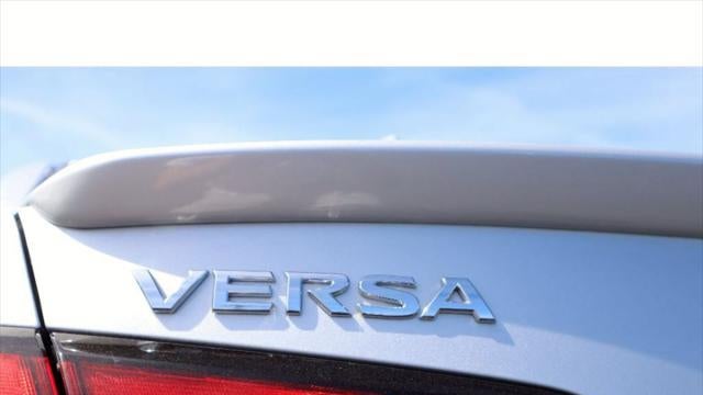 2025 Nissan Versa SR