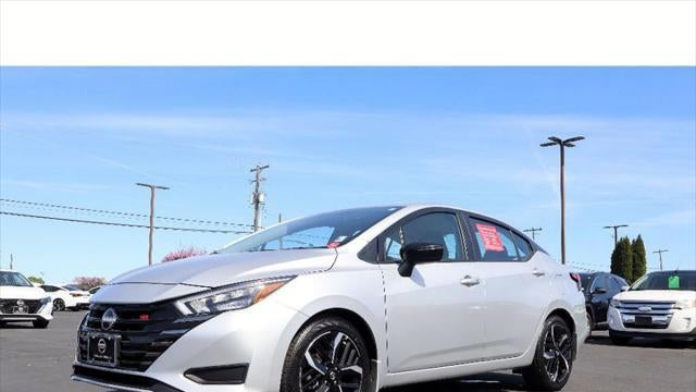 2025 Nissan Versa SR