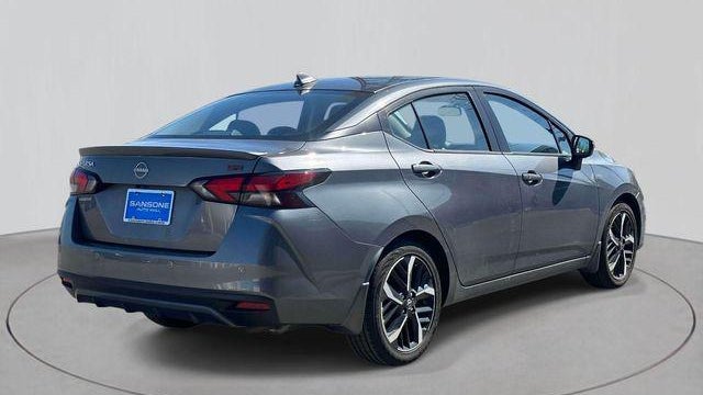 2025 Nissan Versa SR