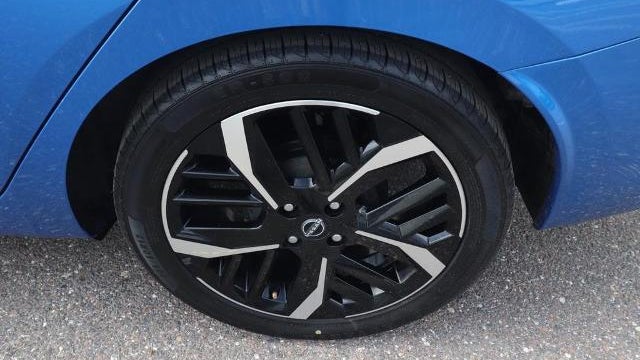 2024 Nissan Versa SR