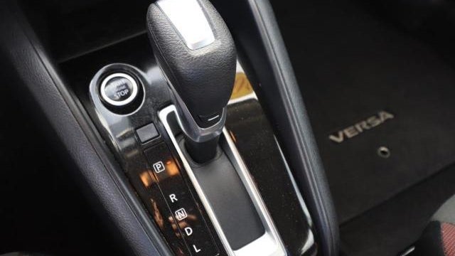 2024 Nissan Versa SR