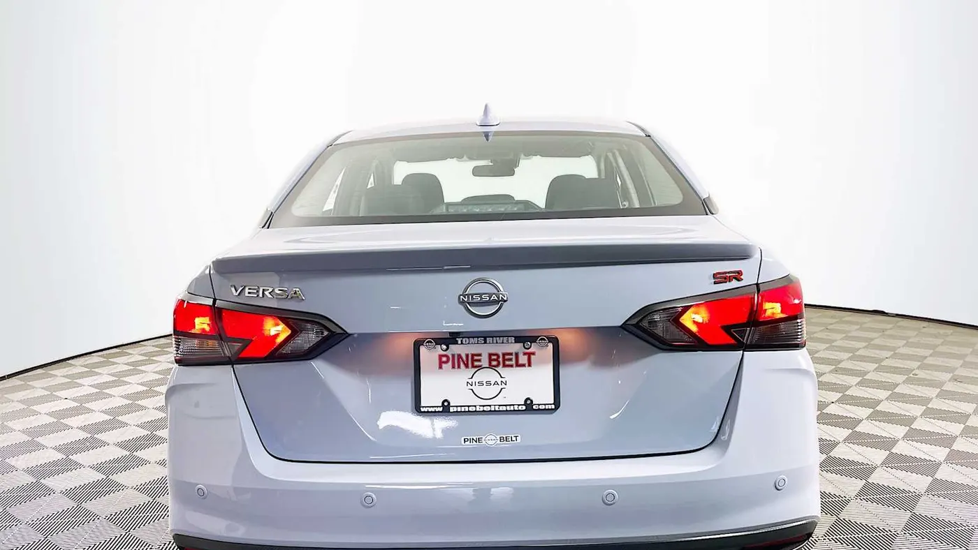 2025 Nissan Versa SR