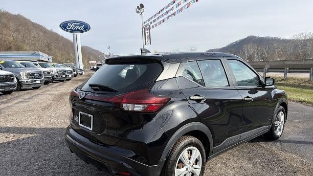 2021 Nissan Kicks S