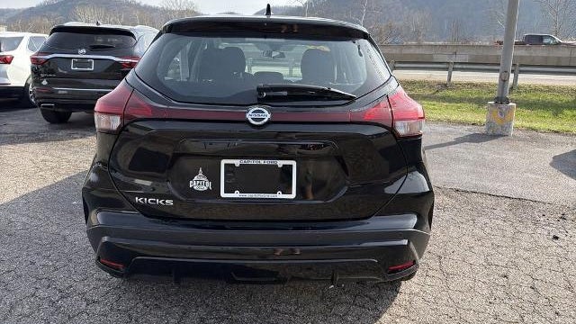 2021 Nissan Kicks S