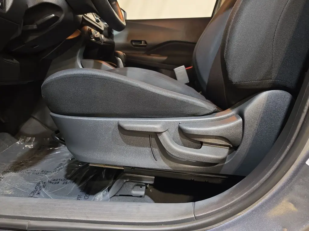 2023 Nissan Kicks - $15,144