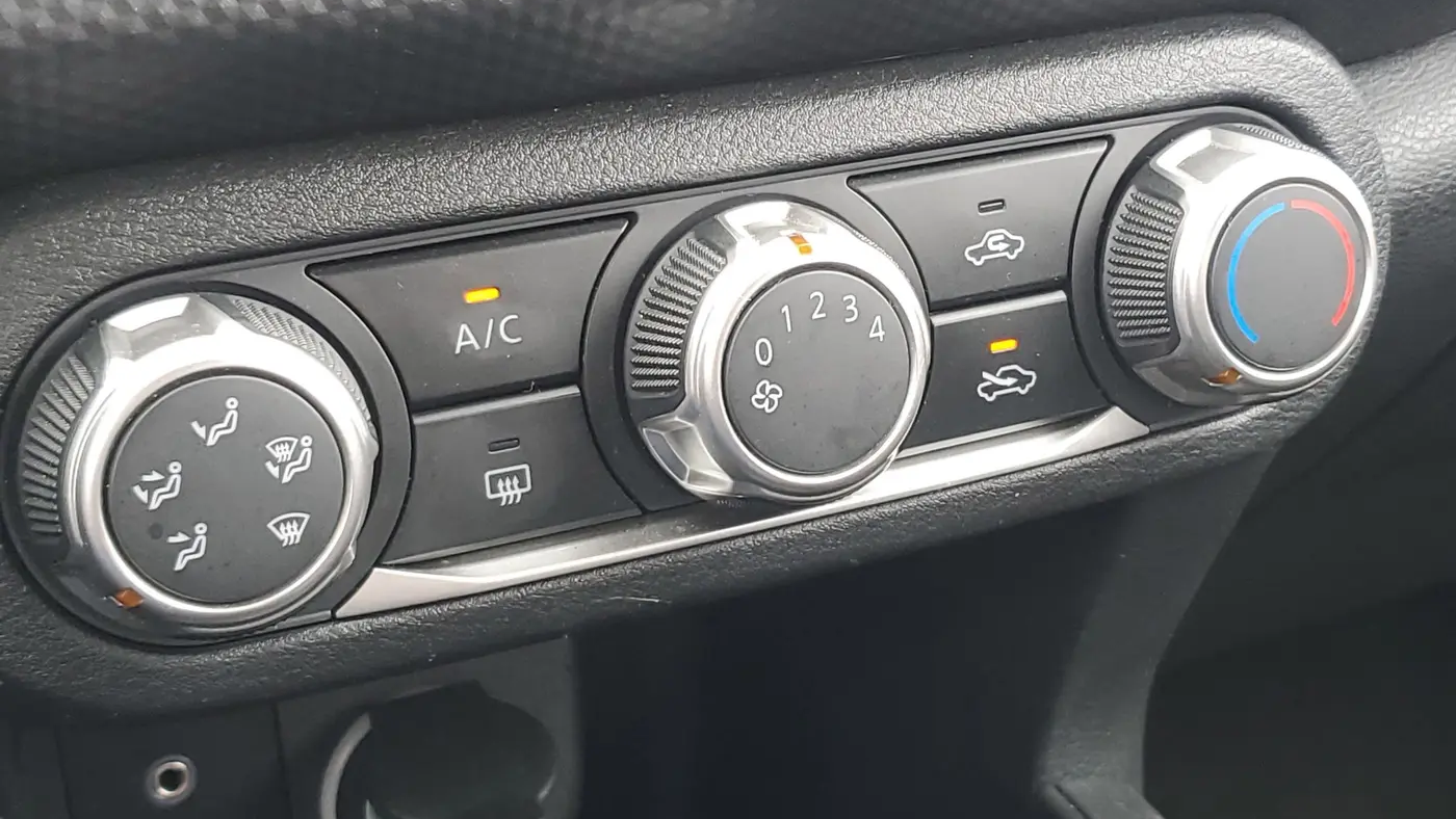2023 Nissan Kicks S