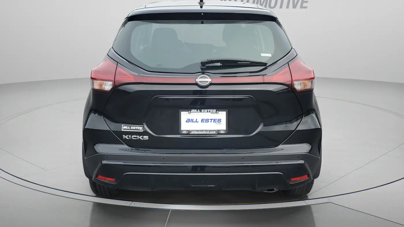 2023 Nissan Kicks S