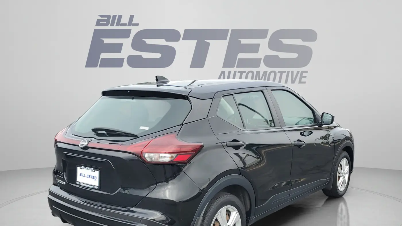 2023 Nissan Kicks S