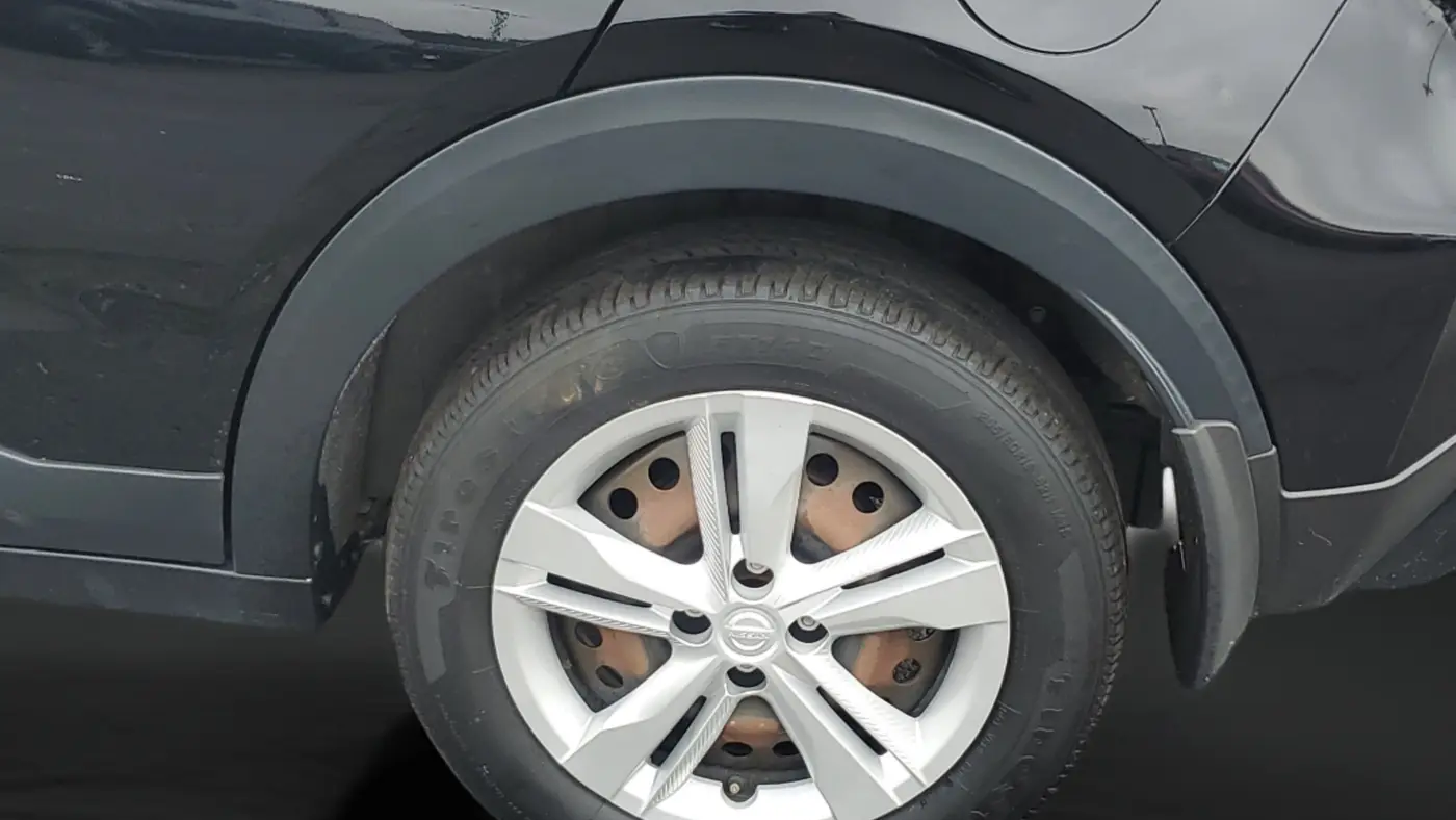 2023 Nissan Kicks S