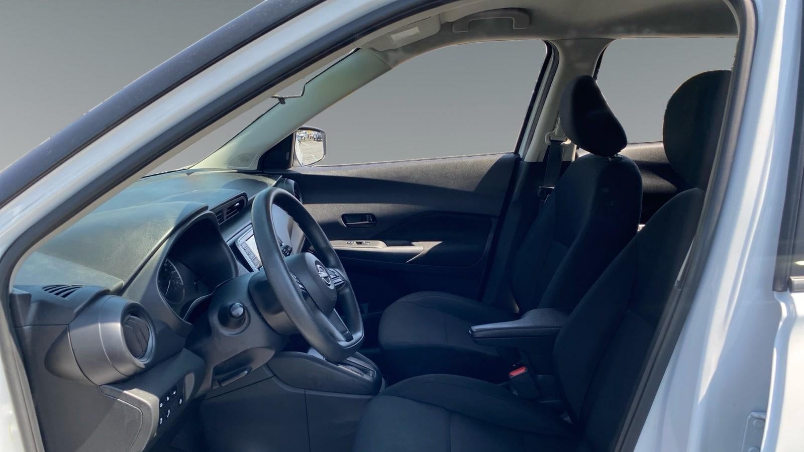 2023 Nissan Kicks S