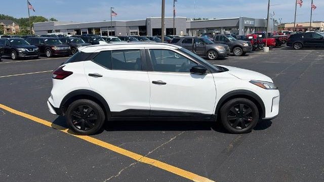 2024 Nissan Kicks S
