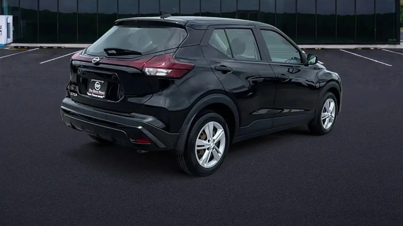 2024 Nissan Kicks S