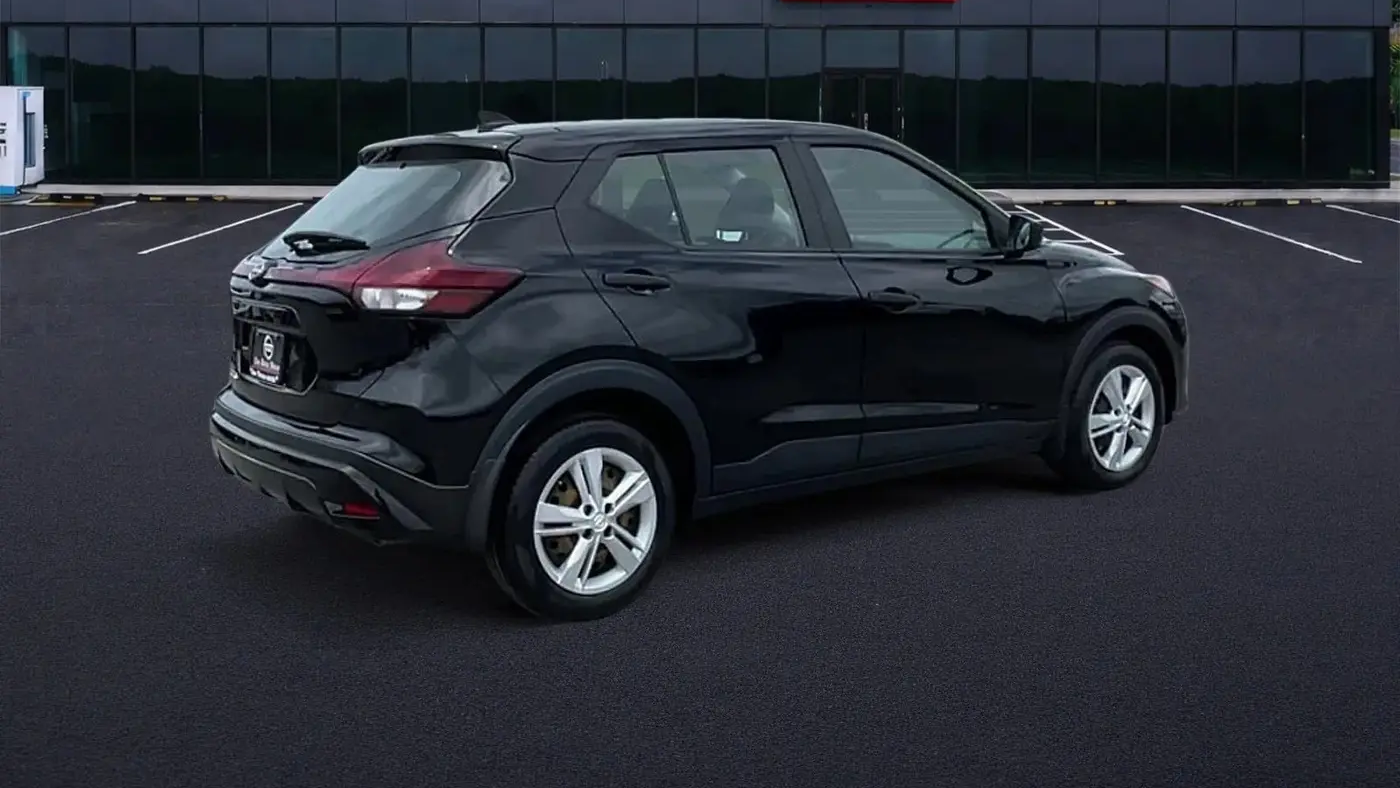 2024 Nissan Kicks S