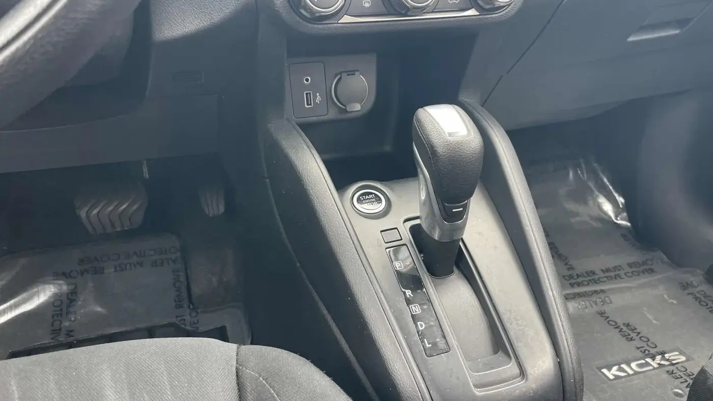 2024 Nissan Kicks S