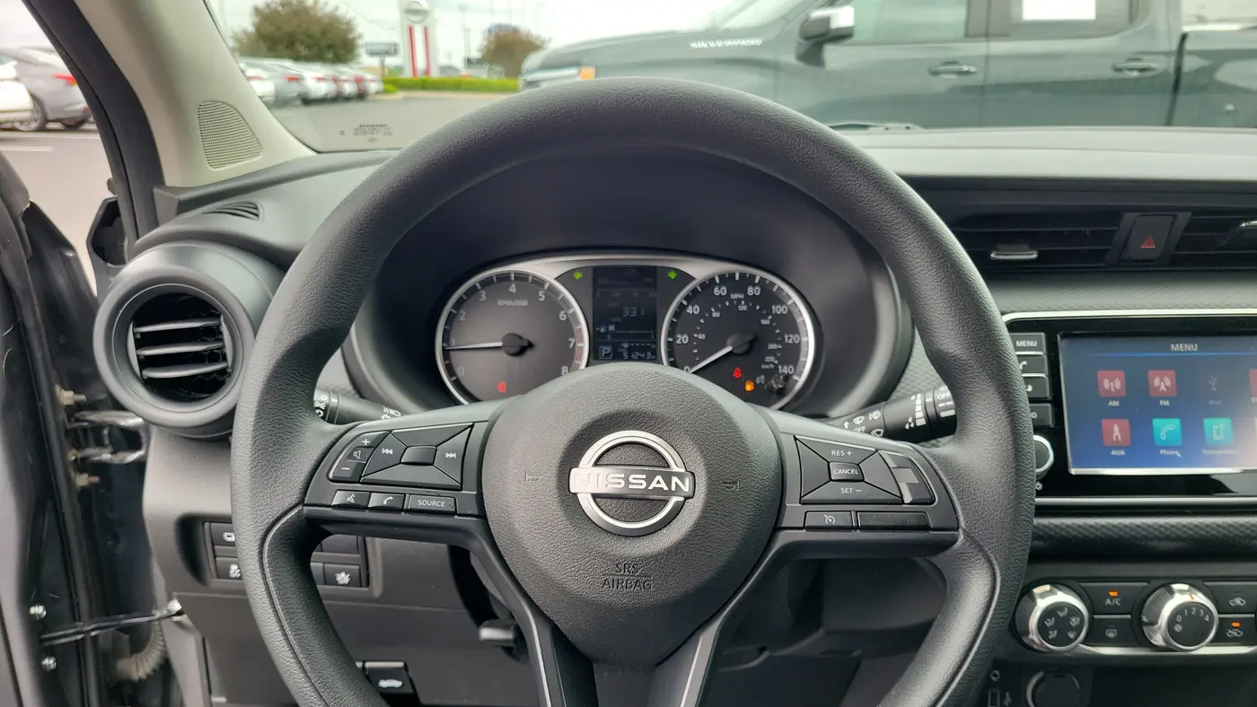 2024 Nissan Kicks S