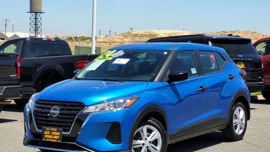 2024 Nissan Kicks S