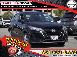 2024 Nissan Kicks with Super Black Exterior