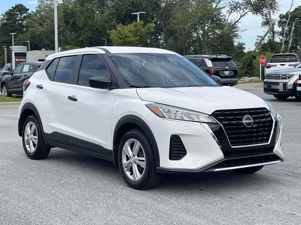 2024 Nissan Kicks
