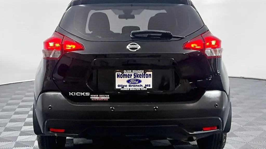 2020 Nissan Kicks S