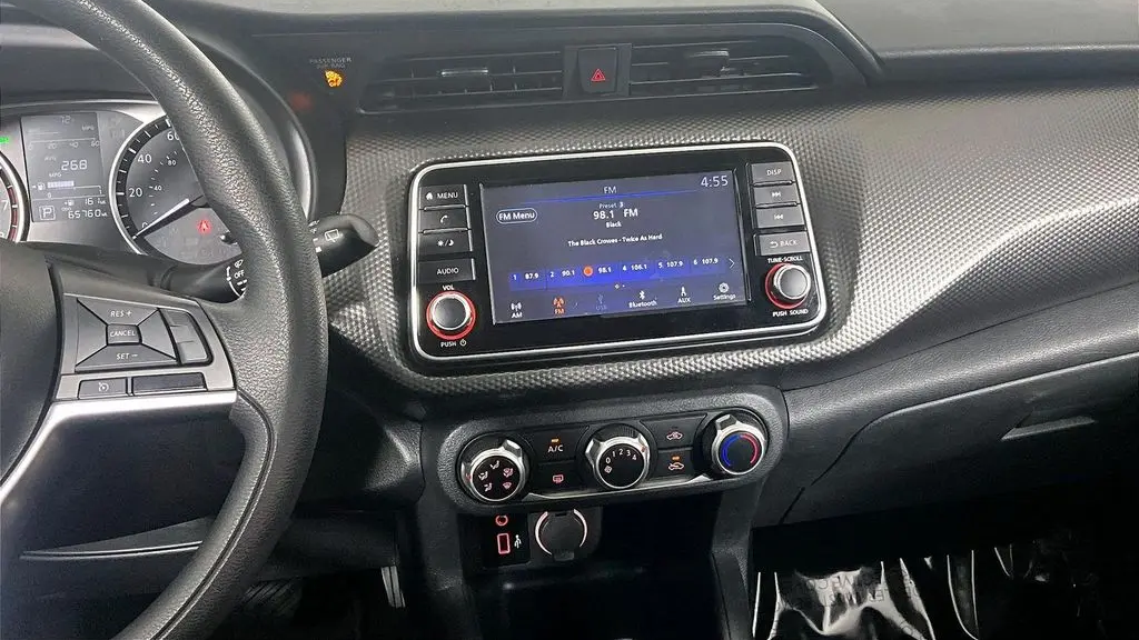 2020 Nissan Kicks S